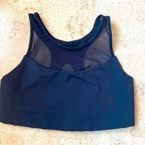 Lululemon Gear Up Bra
Score Jacquard Black Hero Blue / Black - size 8